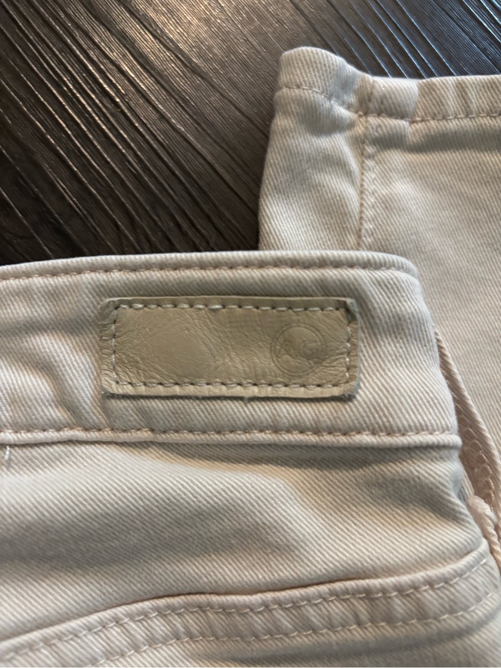 AG Adriano Goldschmied Mari Mid Rise Slim Straight Crop Jeans in Pumice Sz 28 - Picture 7 of 7